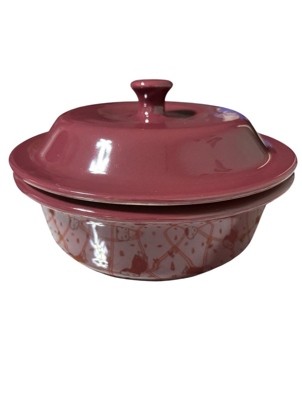 The Pampered Chef Round Covered Baker- Cranberry